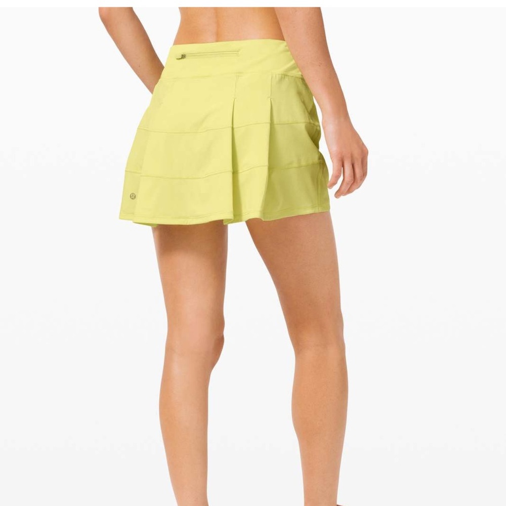 Lulu Pace Rival Skort Neon Highlight Yellow Size 8 High Rise Tennis Run size 6
